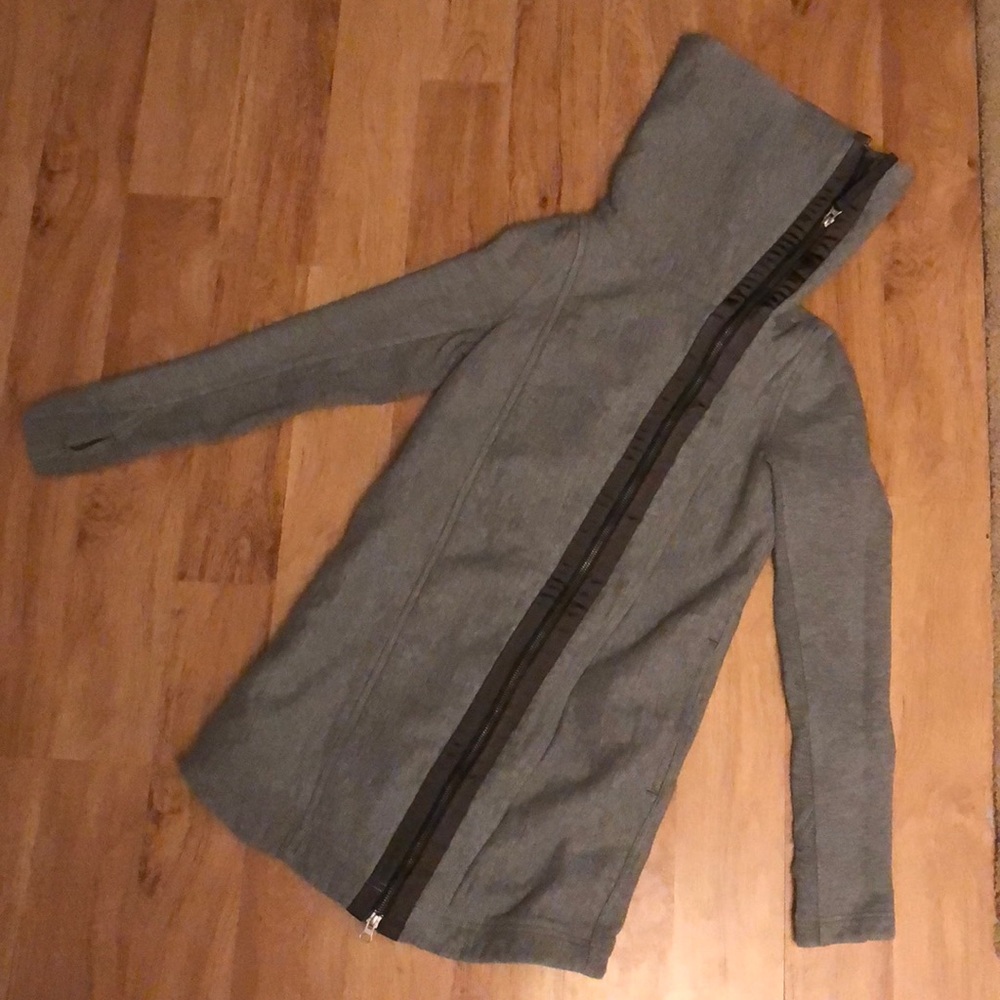 Lululemon Virasana Blanket Wrap